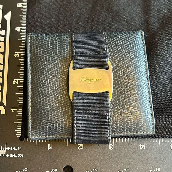 Salvatore Ferragamo Dark Blue Leather Wallet with Gold Accent Vintage Good Cond - Picture 2 of 7